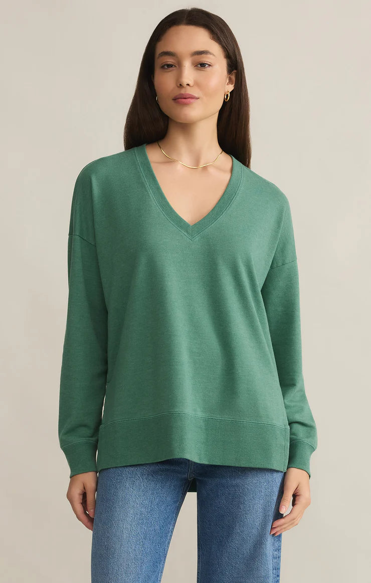 BOTANICAL GREEN MODERN VNECK WEEKENDER